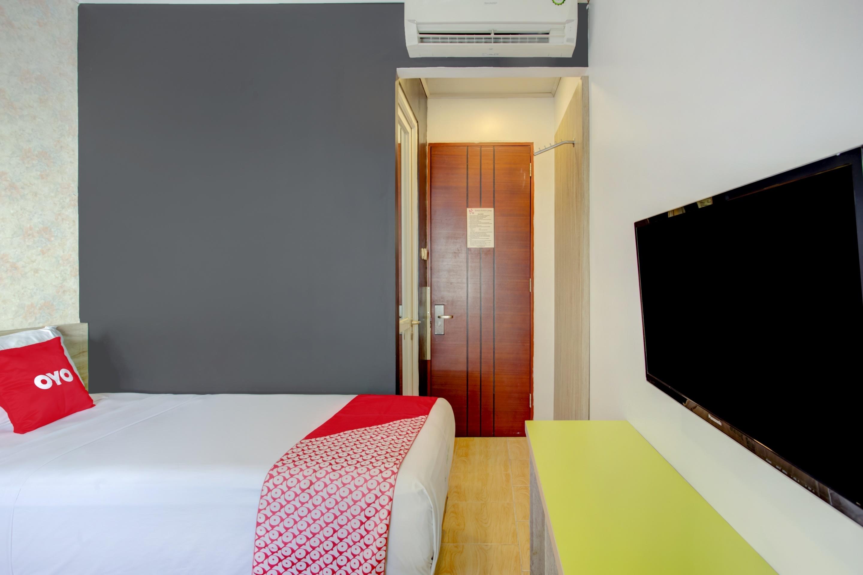 Hotel Bunga Bunga