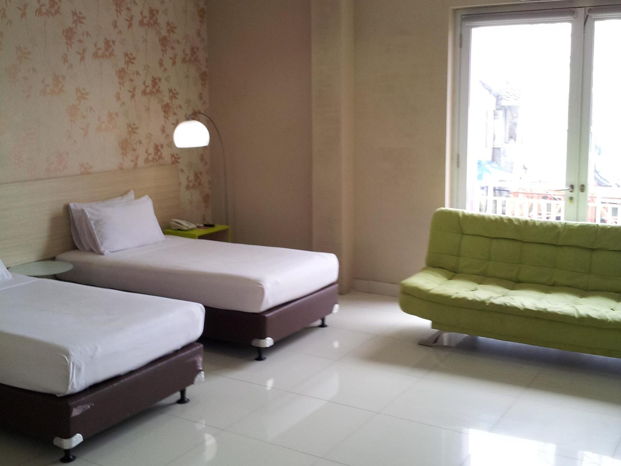 Hotel Bunga Bunga 3*