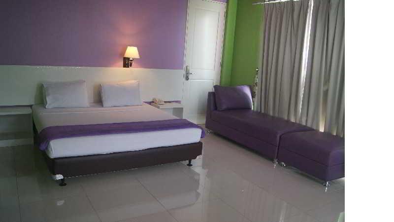 Bunga Bunga Hotel Jakarta