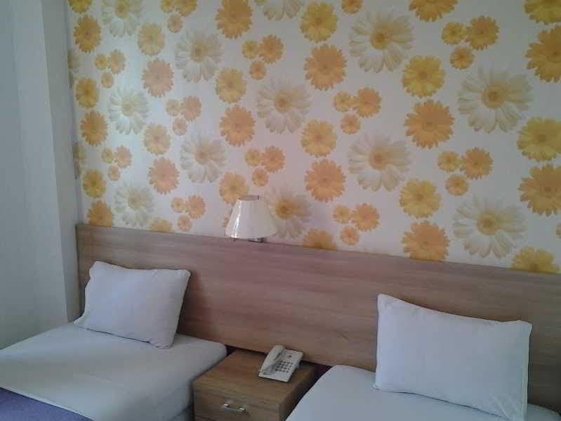Hotel Bunga Bunga 3*