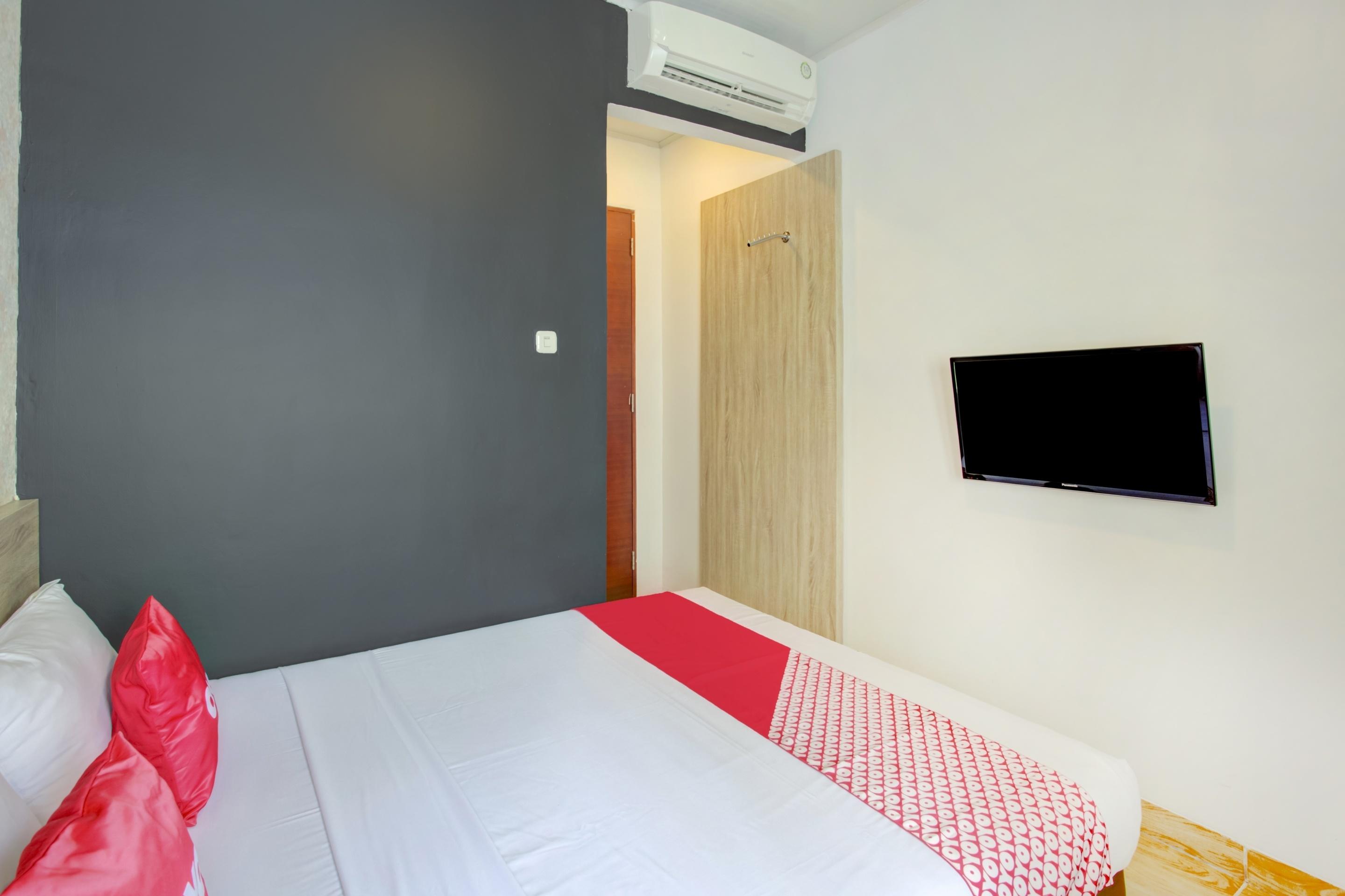 Bunga Bunga Hotel